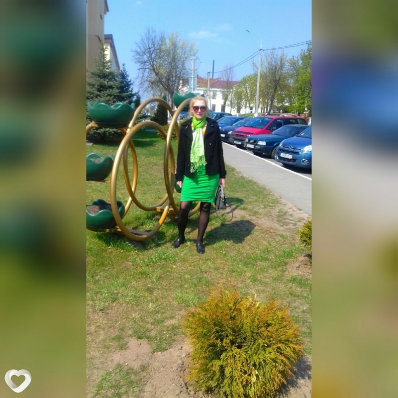 Олена, Столбцы