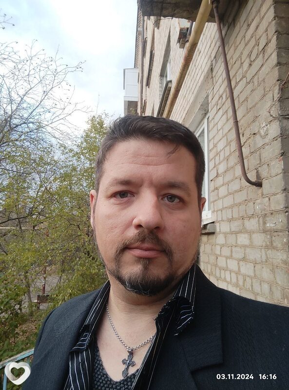Максим, 43, Зугрэсе — анкета №40094