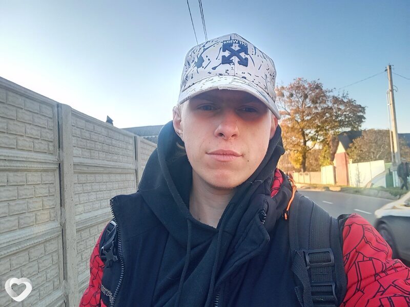 Кирилл, 21, Бобруйске — анкета №42686
