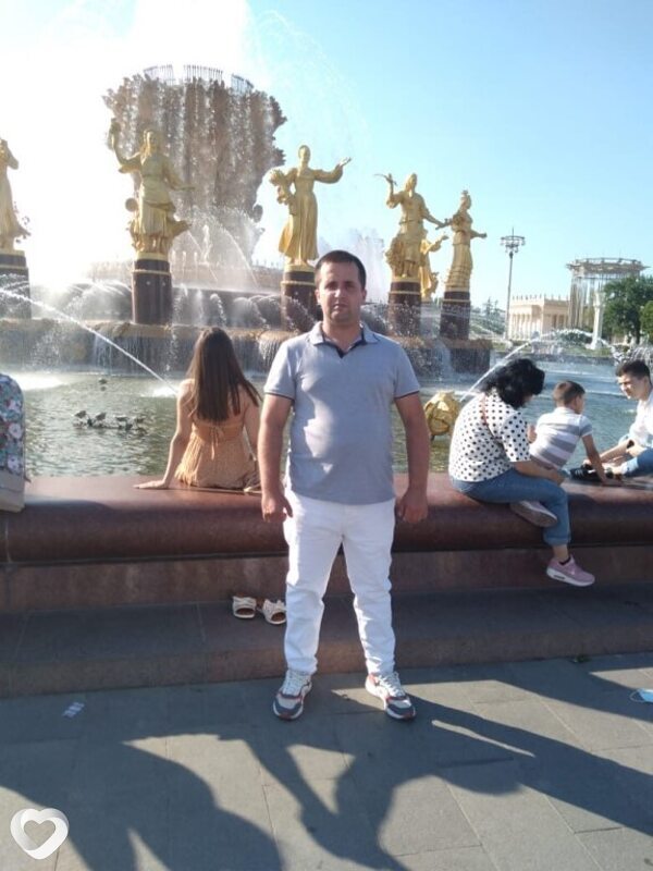 Виктор, Москва