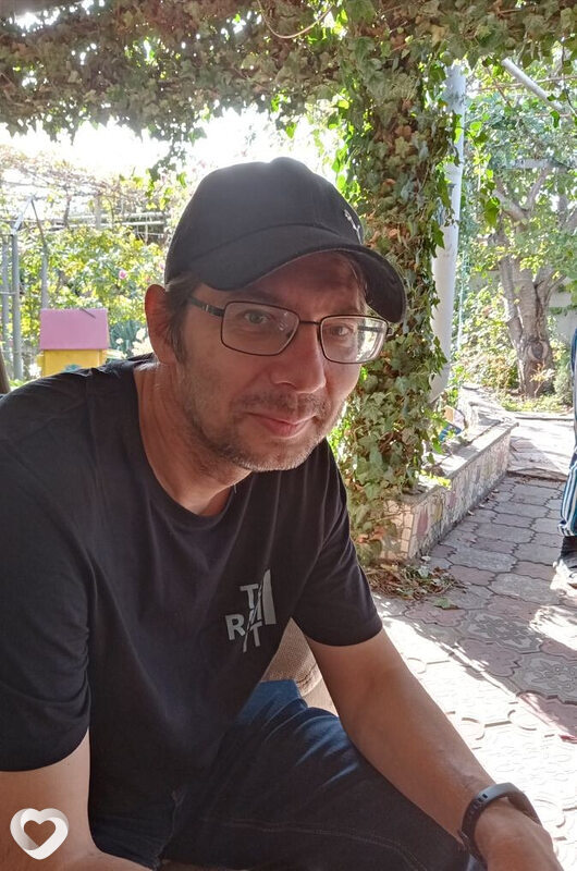 Олег, 53, Армянске — анкета №53771