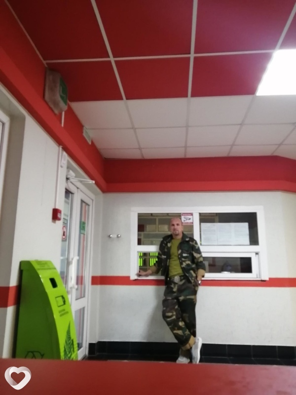 Жека, Скидель
