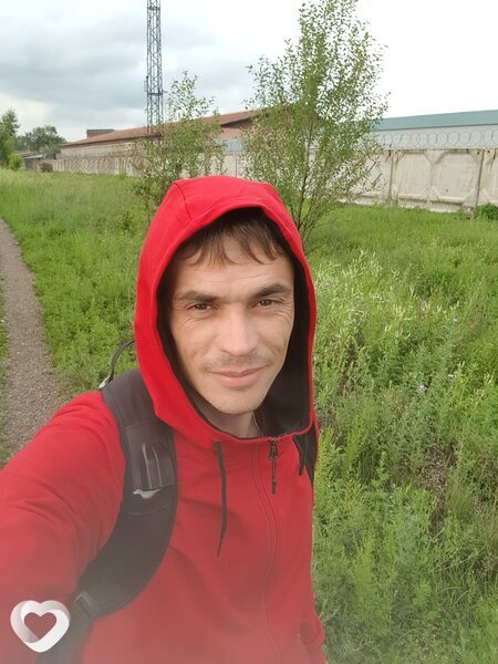 Макс, Залари