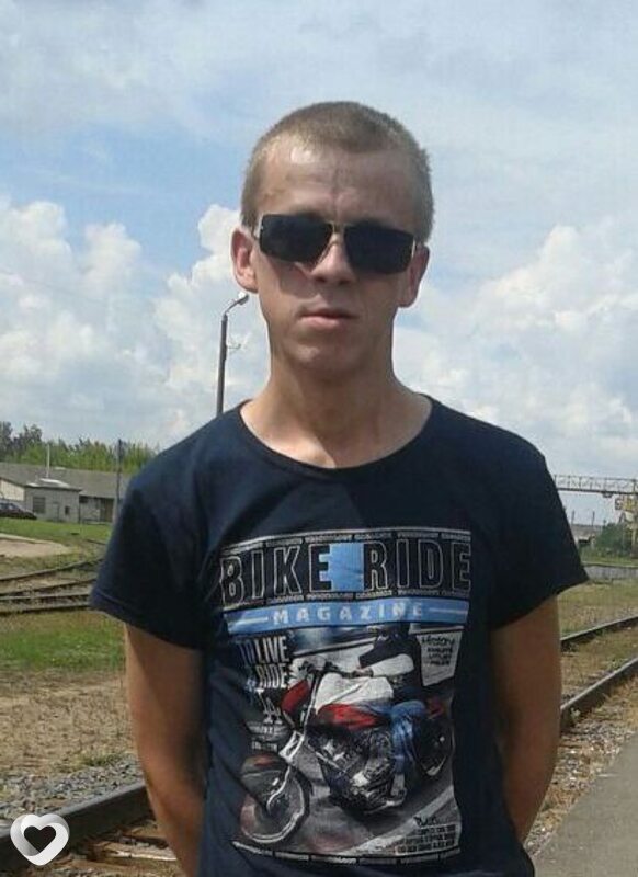 Олег, 31, Клецке — анкета №72397