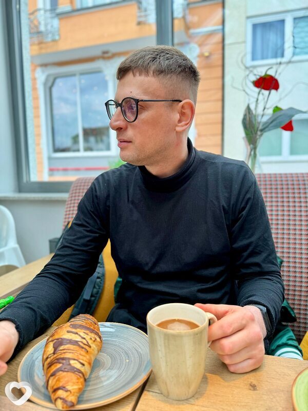 Макс, Сороки
