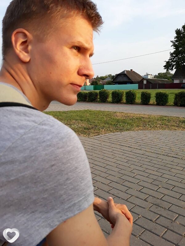 Толя, 27, Светлогорске — анкета №93800