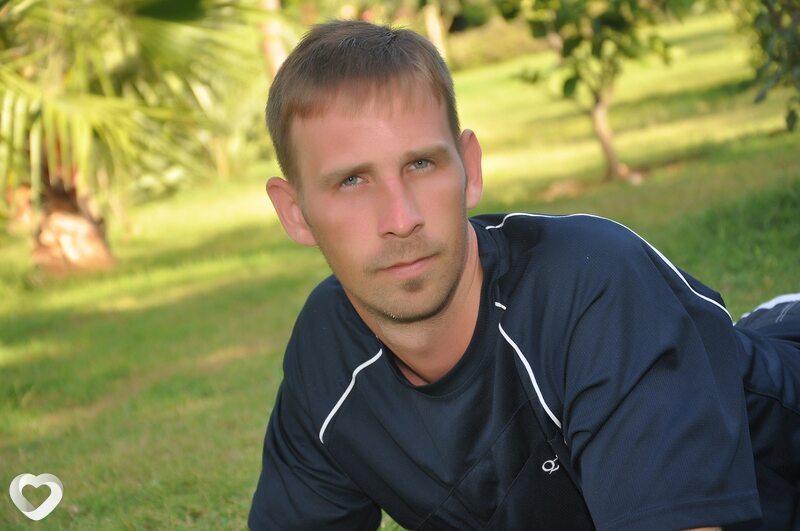 Олег, 41, Белове — анкета №98299