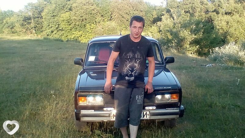 Коля, Любар