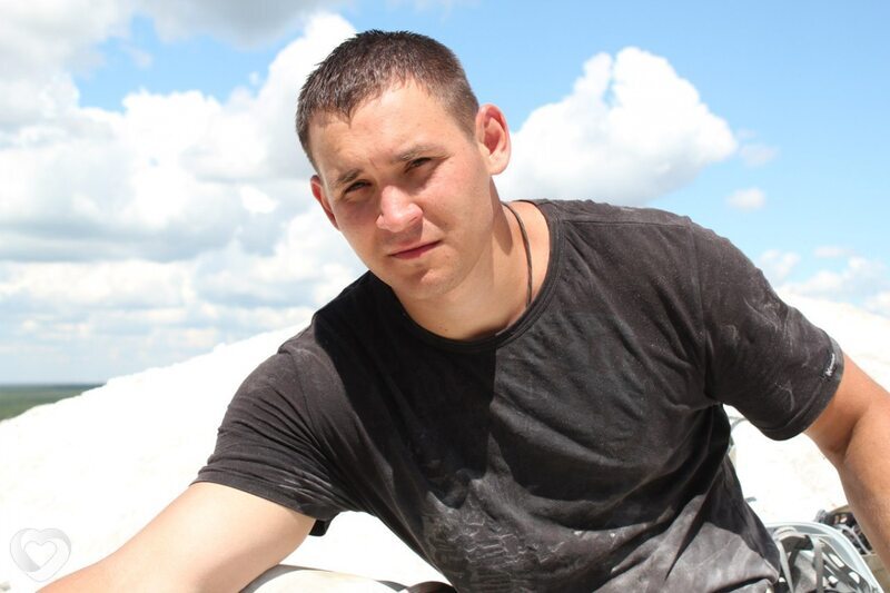 Олег, 25, Кривое Роге — анкета №105412