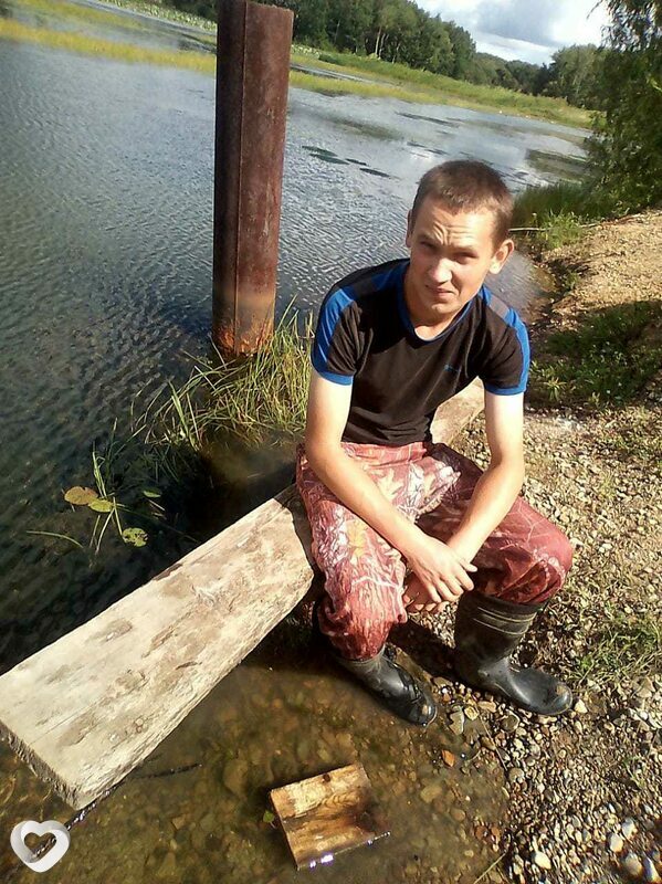 Юра, 27, Лесозаводске — анкета №108670