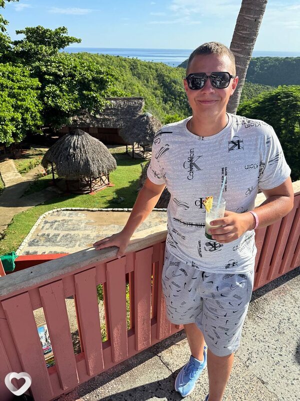 Artem, 27, Могилев — анкета №118002