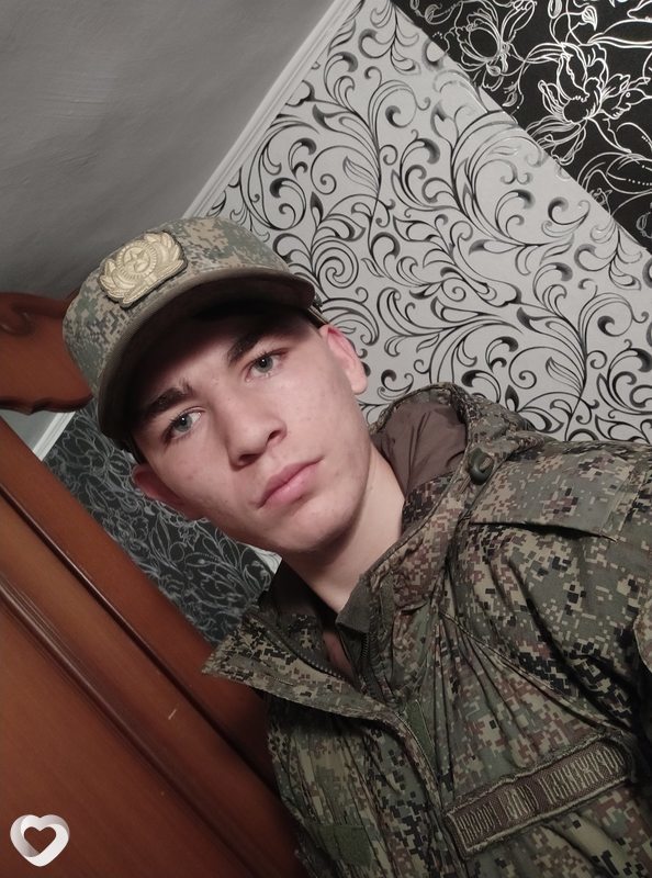 Виталий, 21, Новороссийске — анкета №122011
