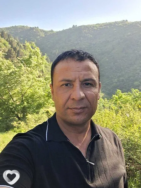 Akmal, Пап
