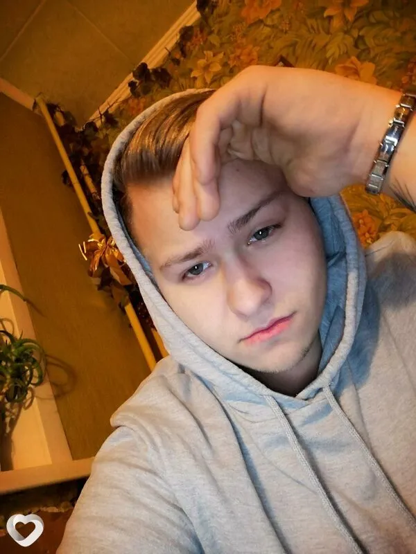Maksim, 27, Барнауле — анкета №127889