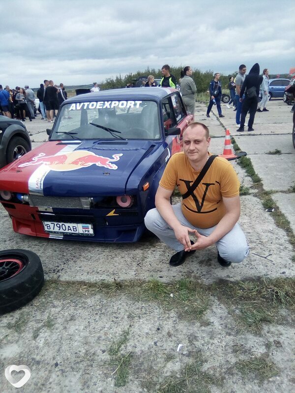 Юрий, 37, Краснодоне — анкета №130396