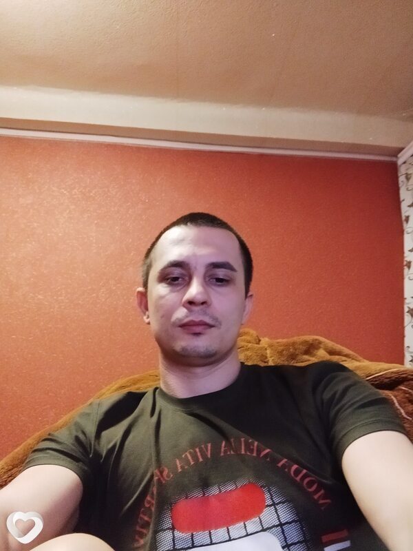 Виталя, 35, Харцызске — анкета №132871