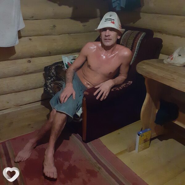 Юрий, 46, Волхове — анкета №140050