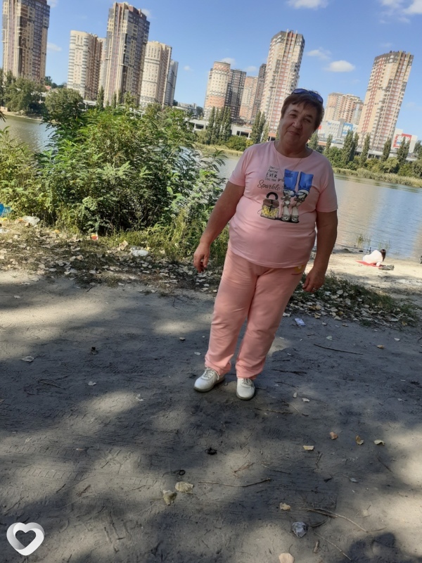 Анна, 71, Ростове-на-Дону — анкета №142556