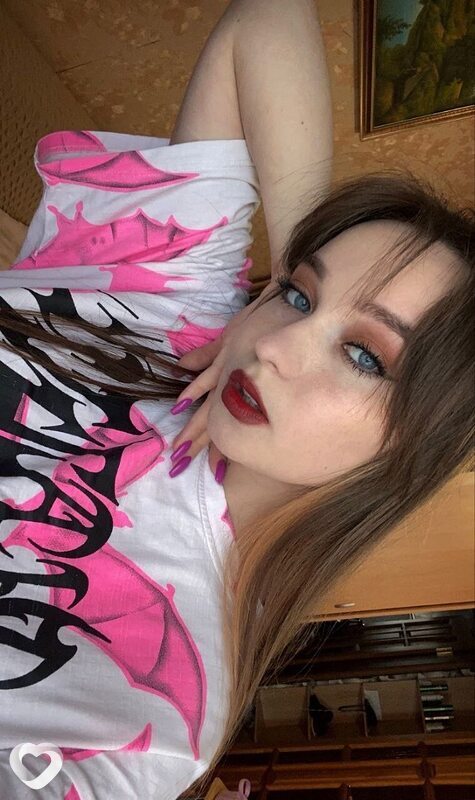 Аделина, 21, Донецке — анкета №142807