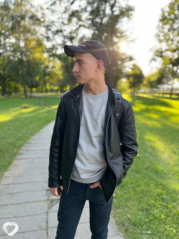Александр, 24, Бресте — анкета №148360