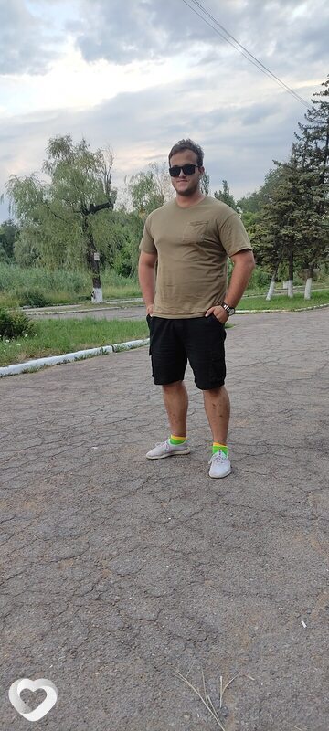 Иван, 27, Новоазовске — анкета №175378