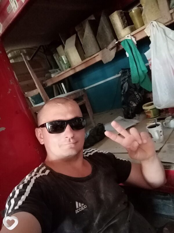 Юрий, 41, Саратове — анкета №180364