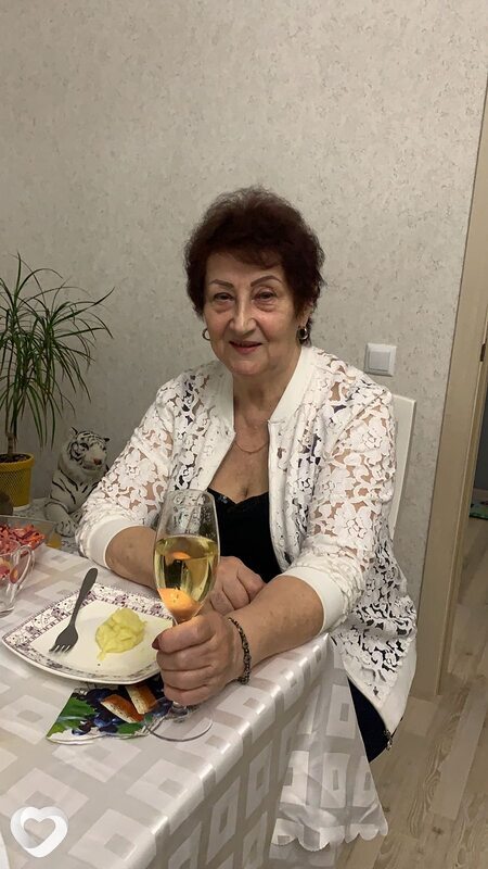 Нина, Астана