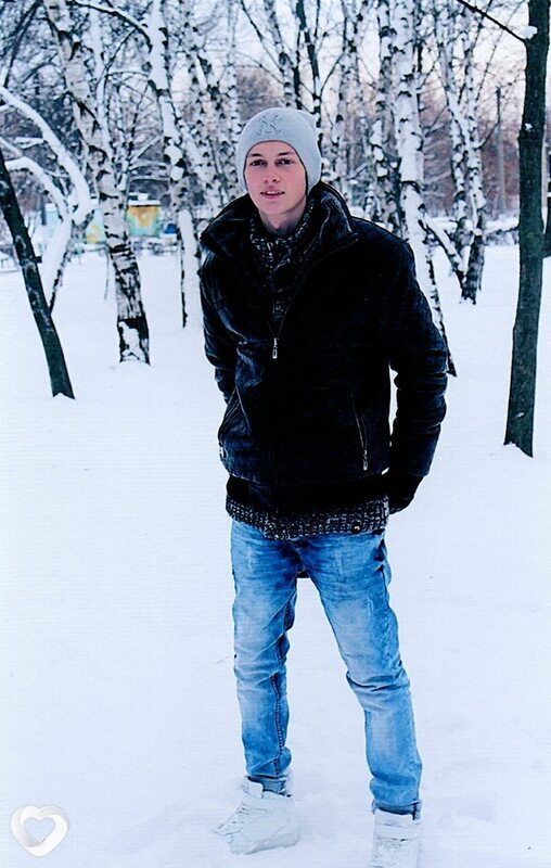 Alex, 21, Чайковском — анкета №195392