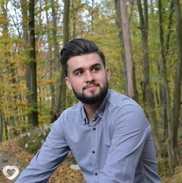 Jon, 24, Ереван — анкета №197230