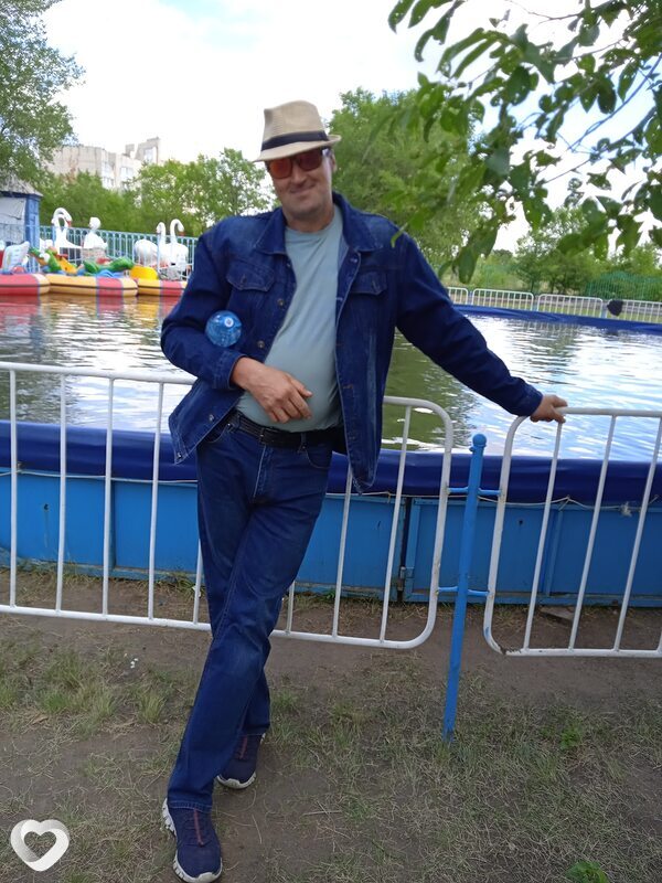 Михаил, Венгерово