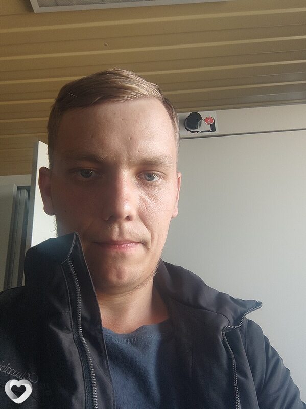 Михаил, 29, Белове — анкета №207009