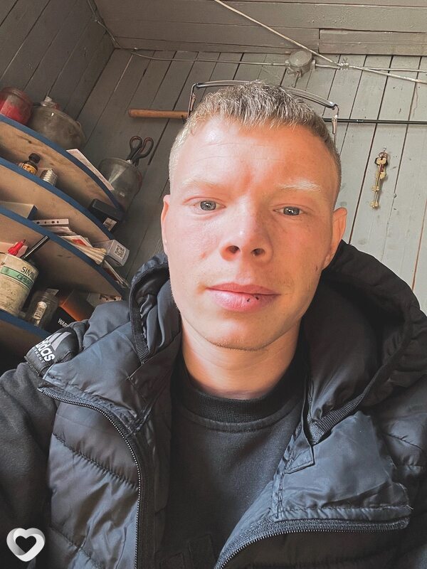 Максим, 25, Братске — анкета №217324