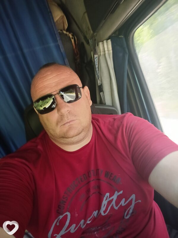 Тема, 40, Макинске — анкета №220856