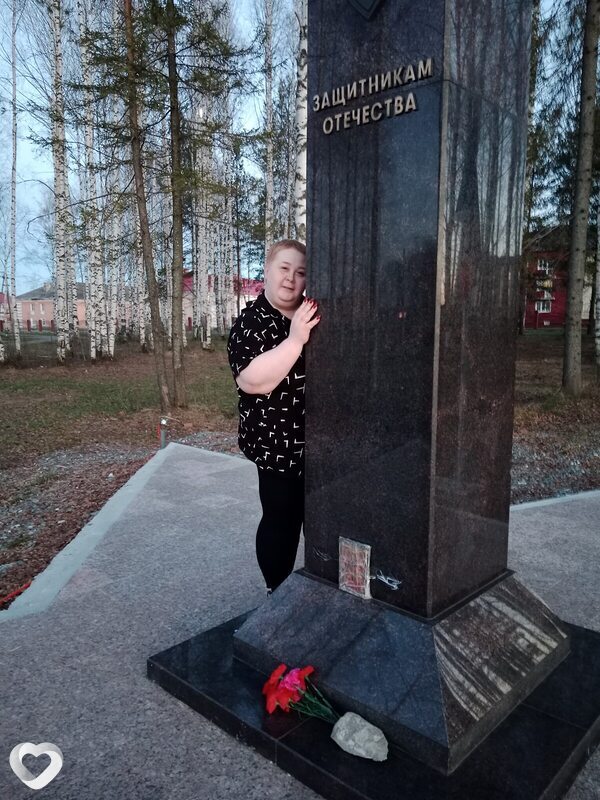 Олечка, 39, Карпинске — анкета №222650