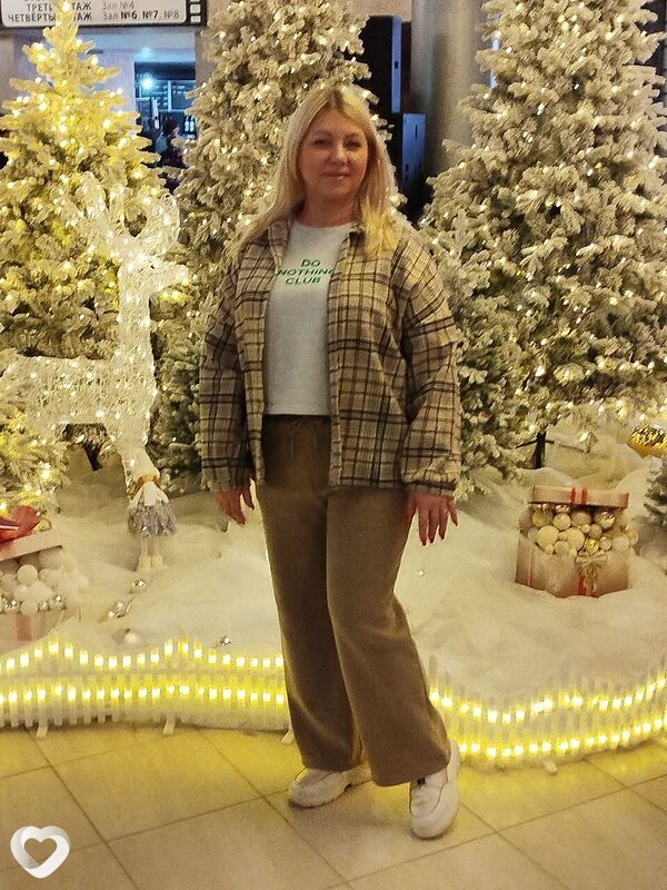 Lora, 51, Омске — анкета №223482