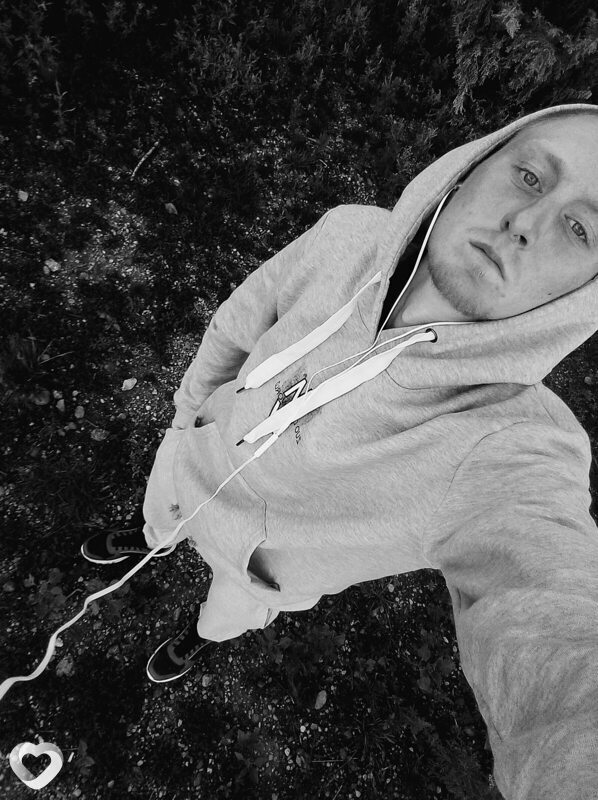 Дмитрий, 28, Бийске — анкета №232143