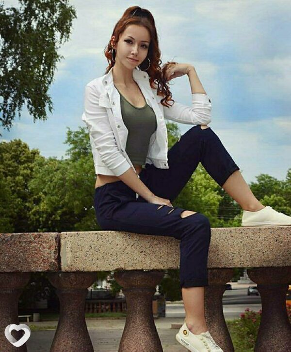 Анюта, 31, Луганске — анкета №245469
