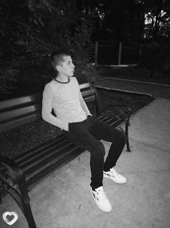 Денис, 23, Буда-Кошелеве — анкета №247382
