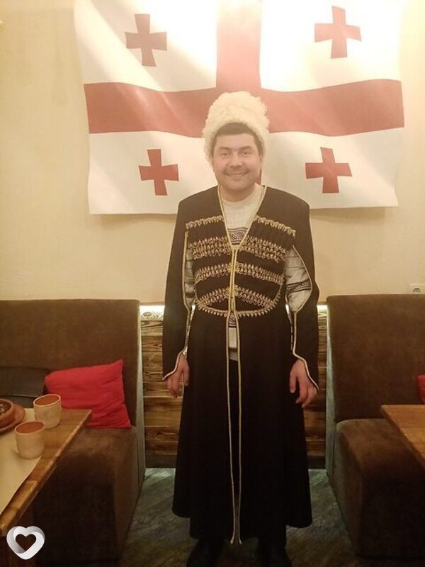 Виктор, Николаев