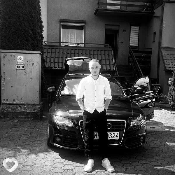 Anton, Варшава
