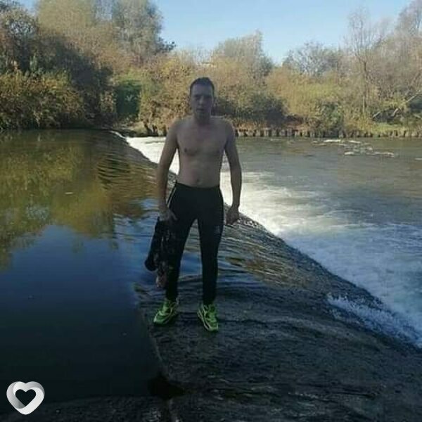 Max, Глобино