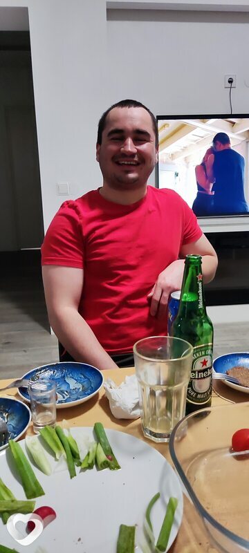 Антон, 41, Барановичах — анкета №268419