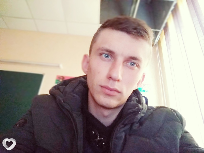 Денис, Корма