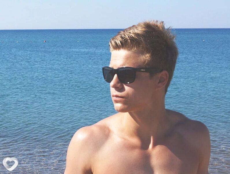 Артём, 26, Гомеле — анкета №276664