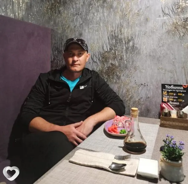 Михаил, 37, Новоалтайске — анкета №277759