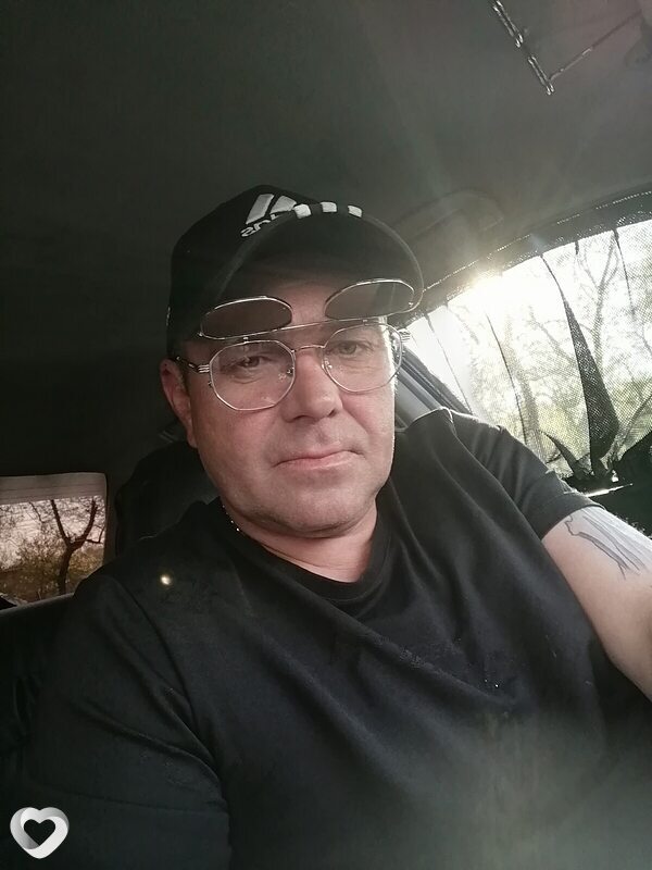 Валентин, 44, Артеме — анкета №279018