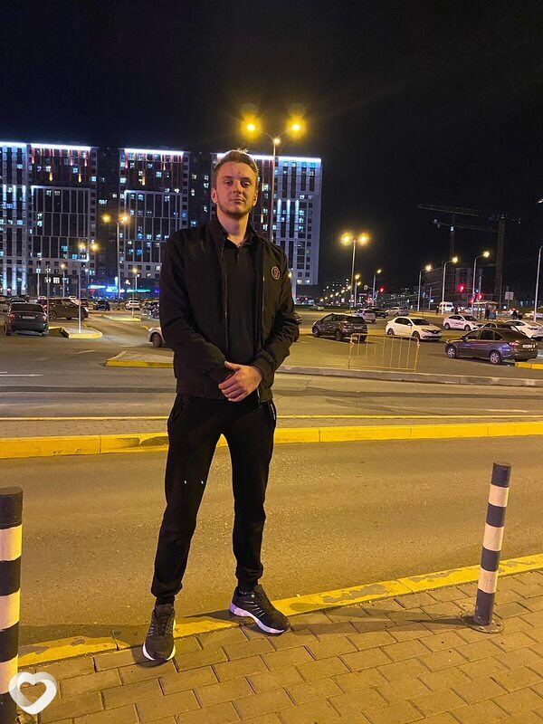 Артем, 33, Ростове-на-Дону — анкета №281121
