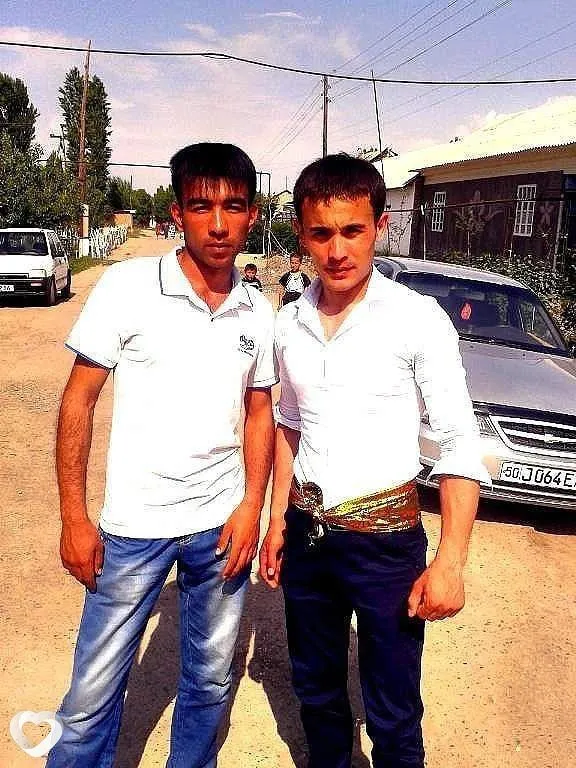 Jahon, Асака