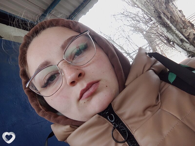 Алина, 22, Донецке — анкета №281357