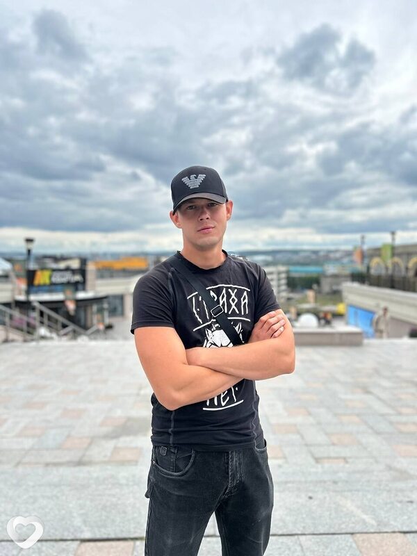 Максим, 27, Усолье-Сибирское — анкета №281595